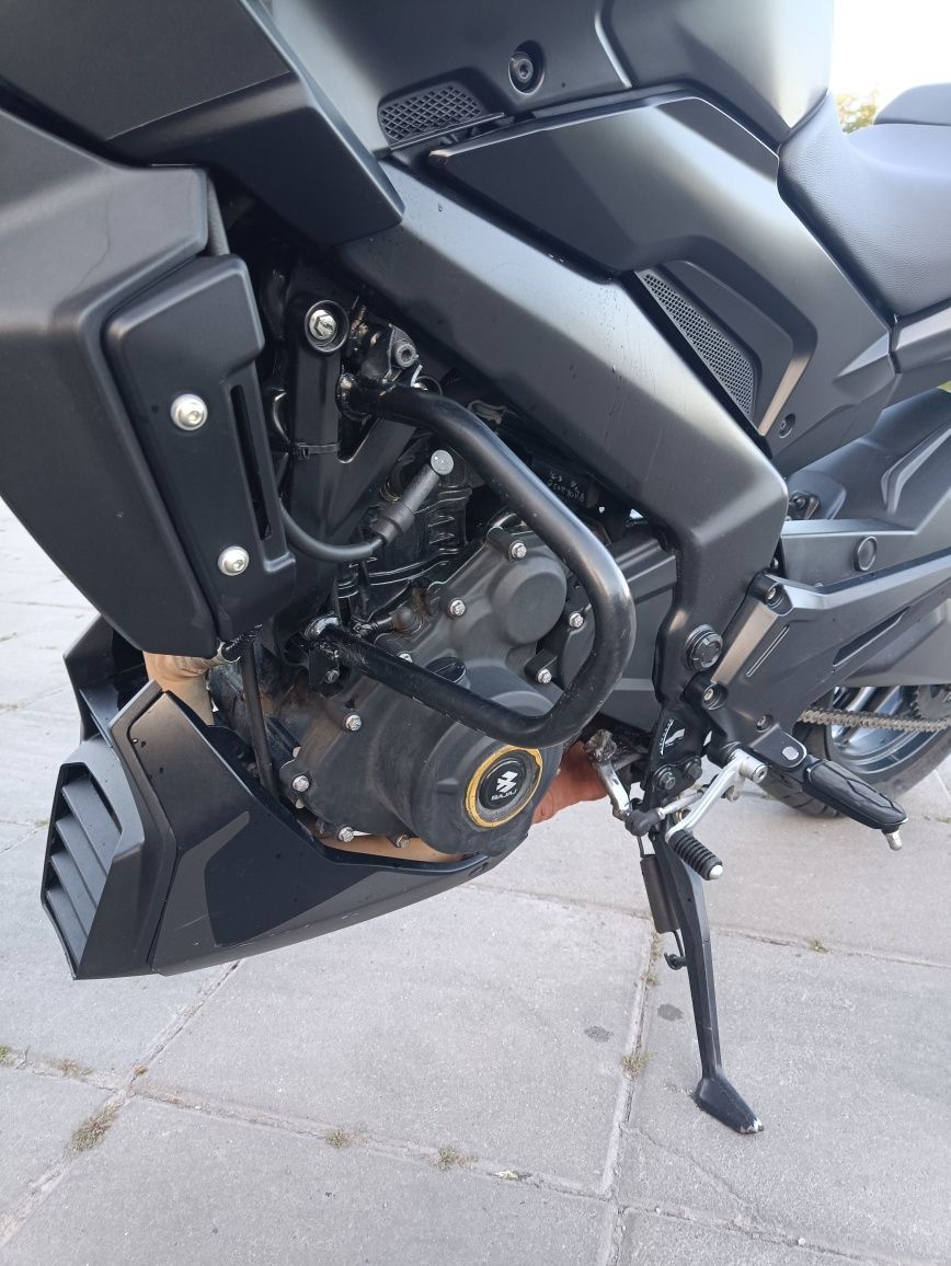 Bajaj Dominar D400