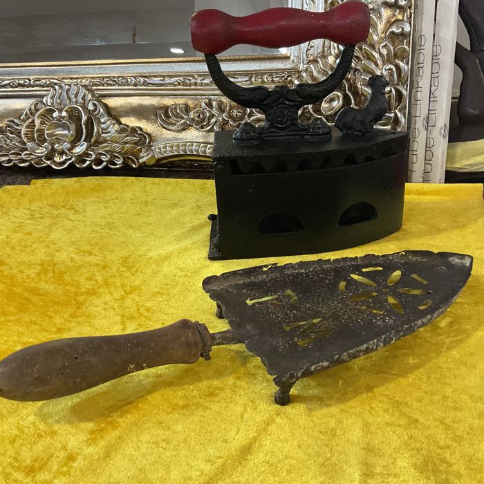 Ferro engomar antigo