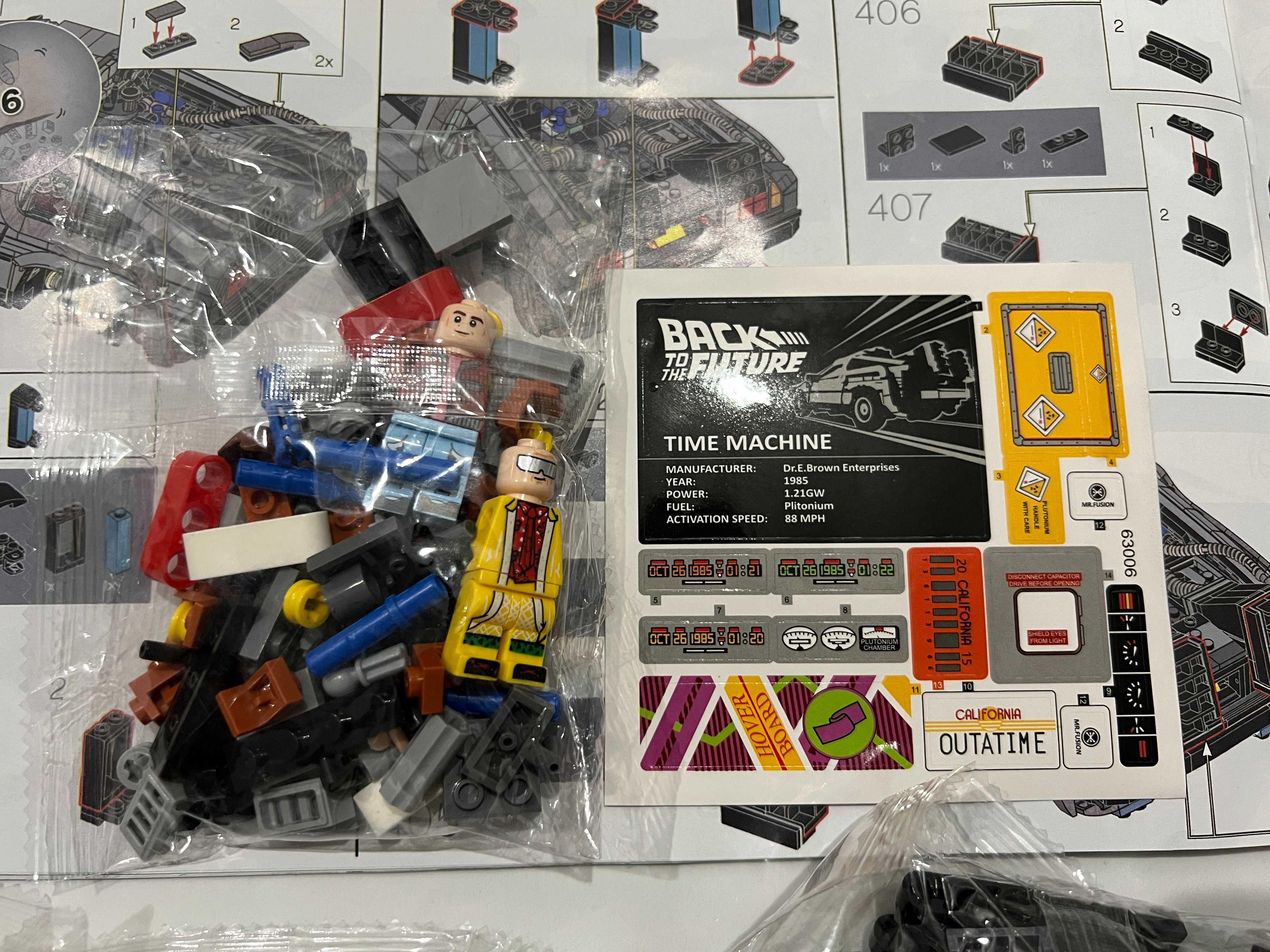 конструктор LEGO Delorean 1872 деталей/Назад в майбутнє/Машина часу