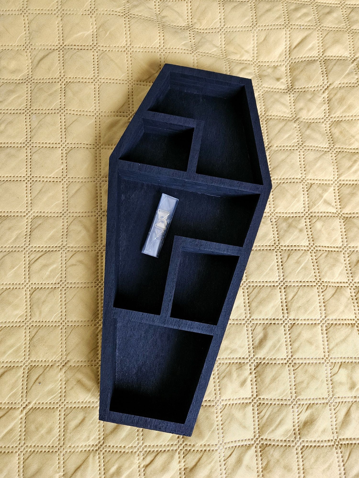 Oryginalna półka w kształcie trumny trumna coffin shelf