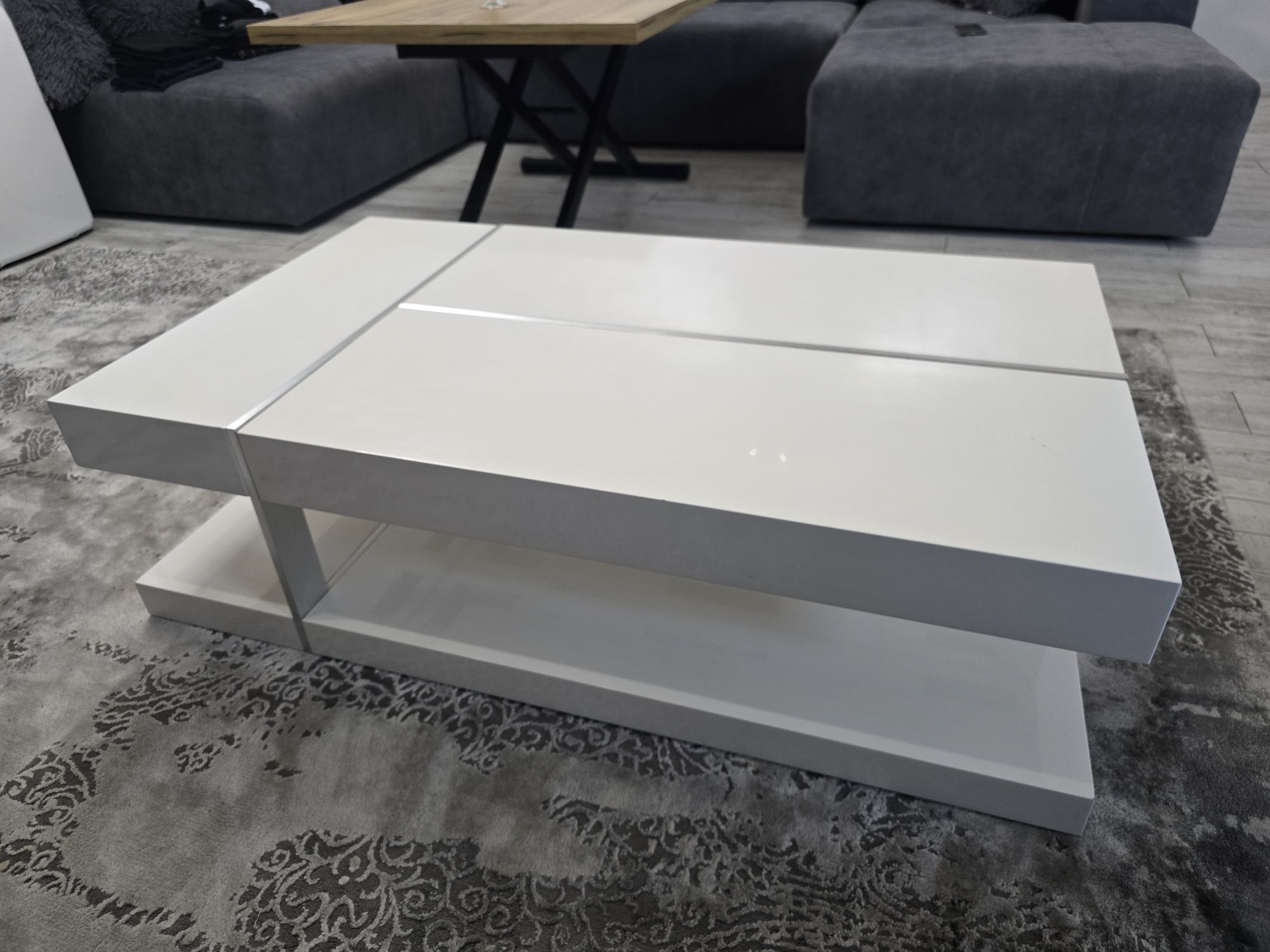 Nowoczesny stolik kawowy lakierowany połysk 120x70x36