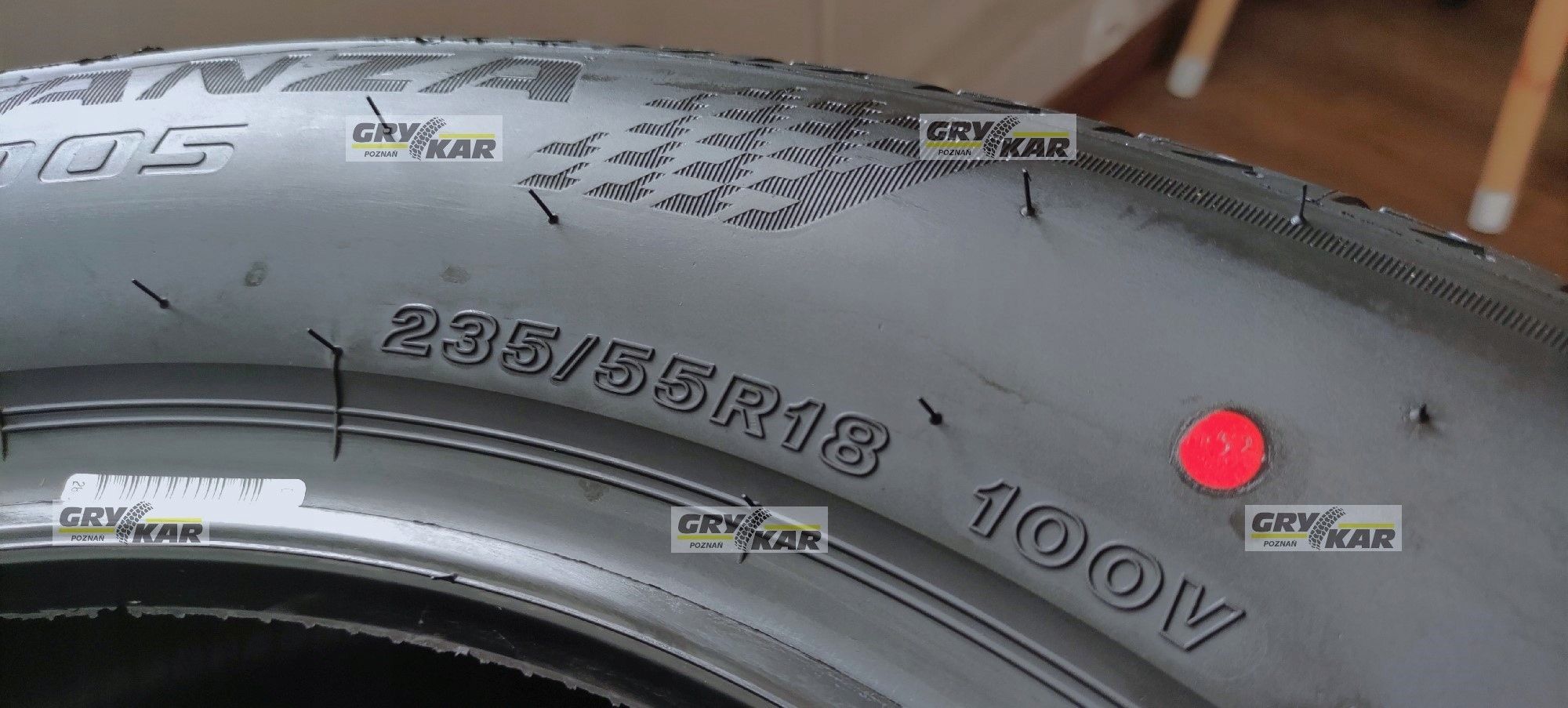 Opona 235/55/18 Bridgestone 3 Lata Gwar. 4 L