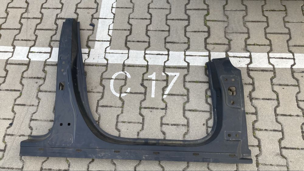 Mercedes w206  słupek próg poszycie prawy lewy