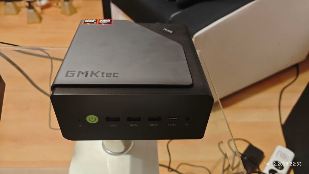 Mini PC GMKtec NucBox K12 16GB Ryzen 7 H 255 OCuLink USB4 DDR5 3*PCIe