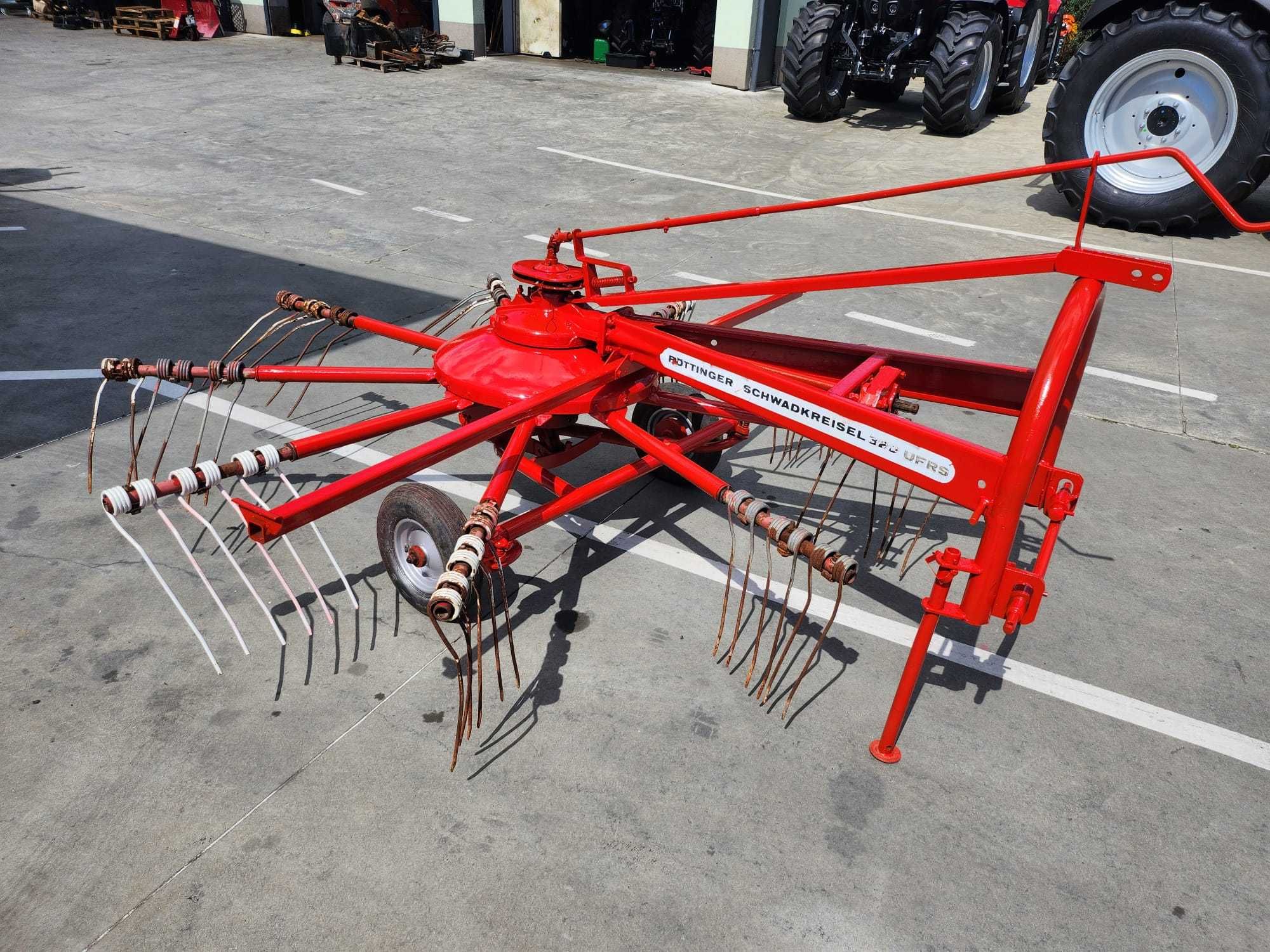 Zgrabiarka Karuzelowa Pottinger 3,2 m