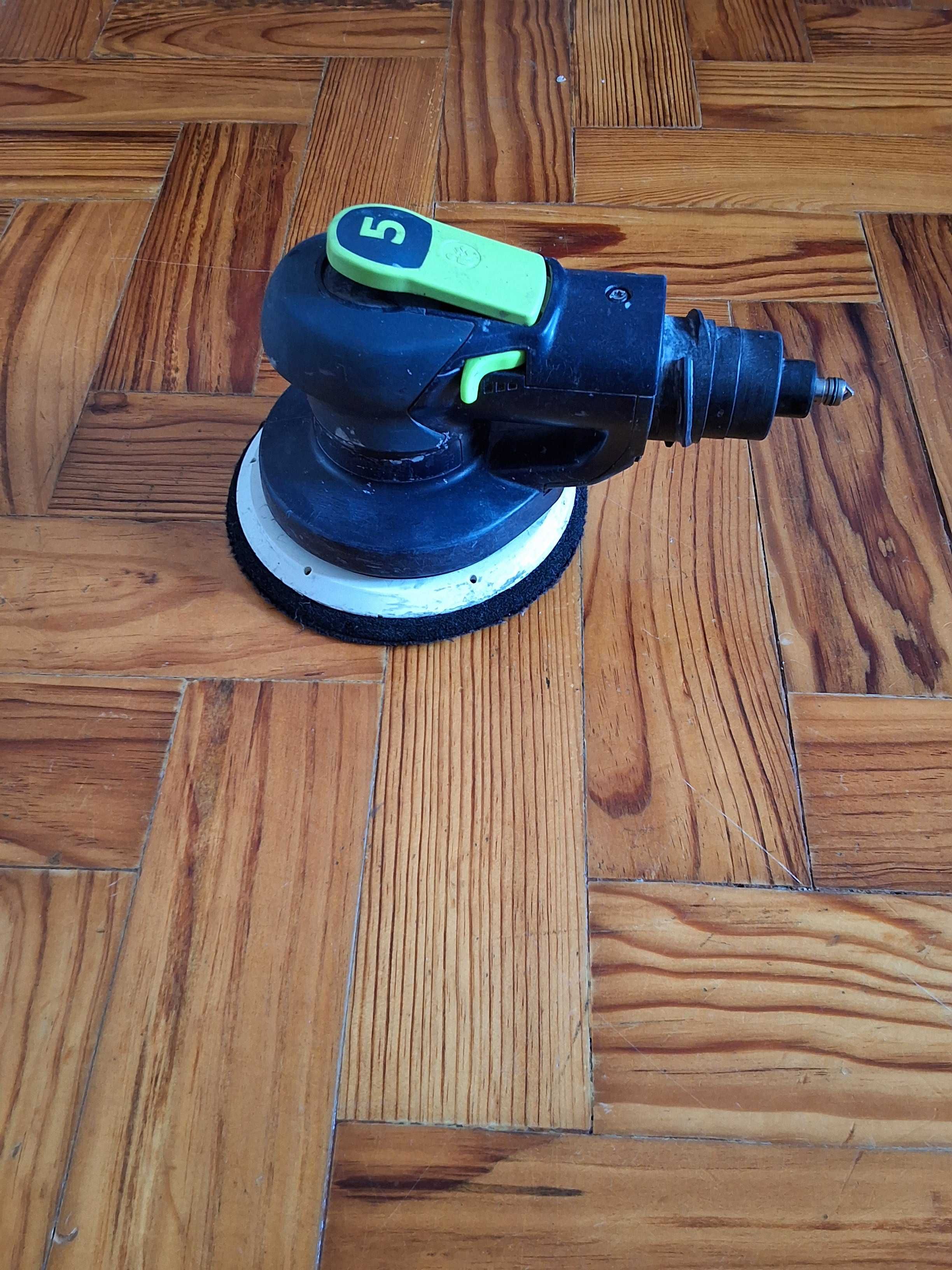 Lixadeira Excêntrica Pneumática LEX 5 150/5