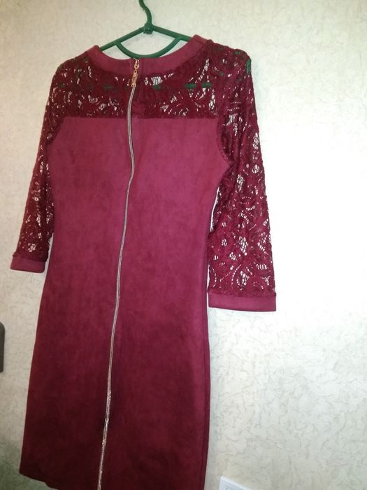 Нарядное новое платье