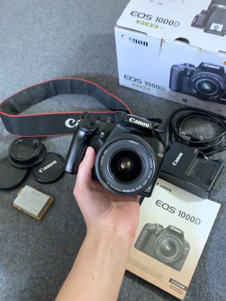 Canon 1000D не вмикається