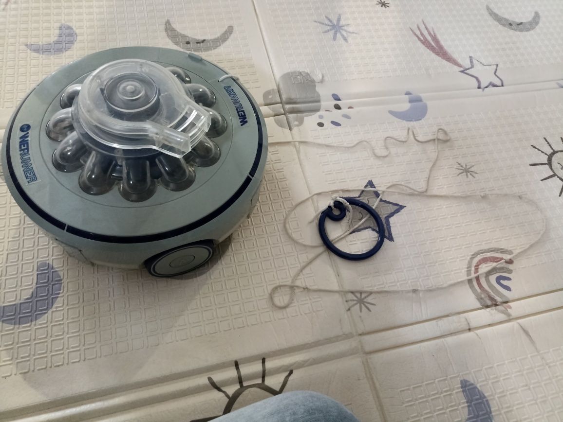 Wet Runner bezprzewodowy robot elektryczny, do basenu