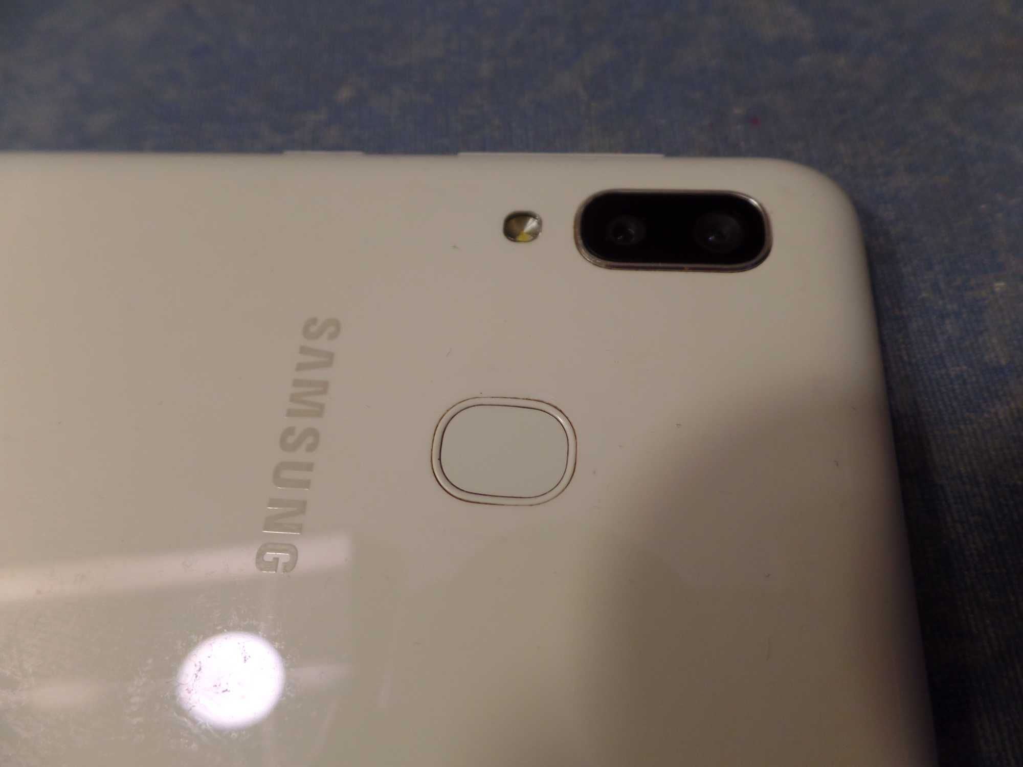 Samsung a 20e a funcionar corretamente sem danos ou avarias