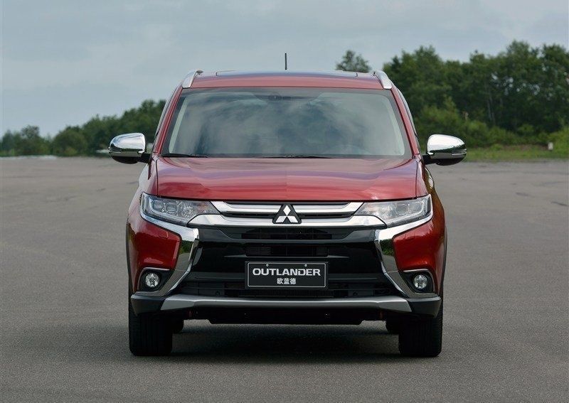 Розборка Mitsubishi Outlander 3 phev бензин дизель запчастини 2015">
