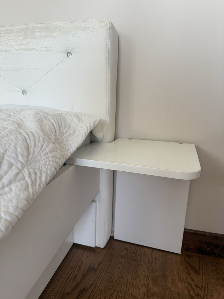 Łóżko tapicerowane MEBLIK Bianco Fiori