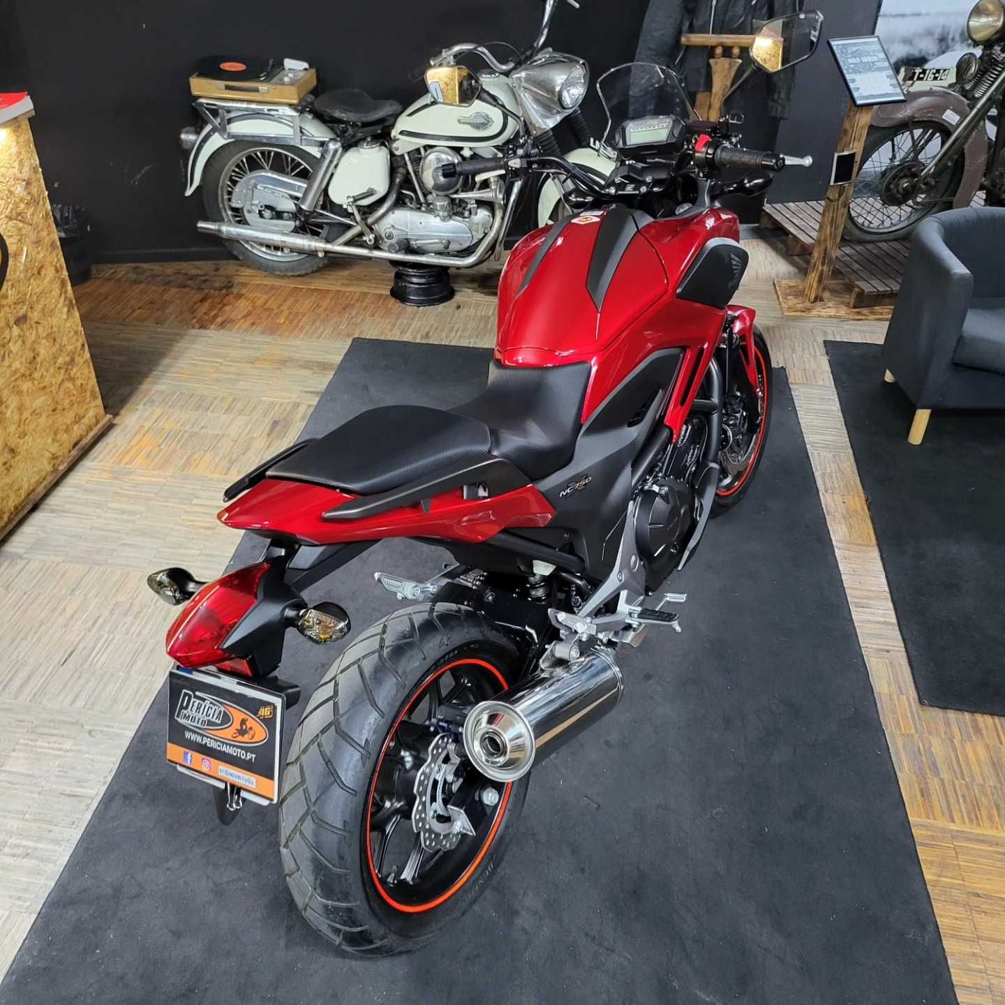 Honda NC 750X 2015 Apenas 900 km
