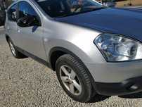 Nissan Qashqai 1,6 benzyna