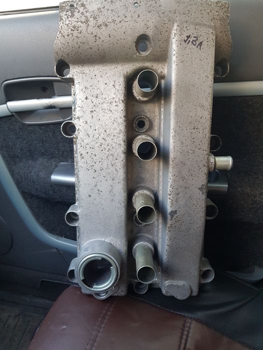 Крышка клапанов Чери  Кимо  .