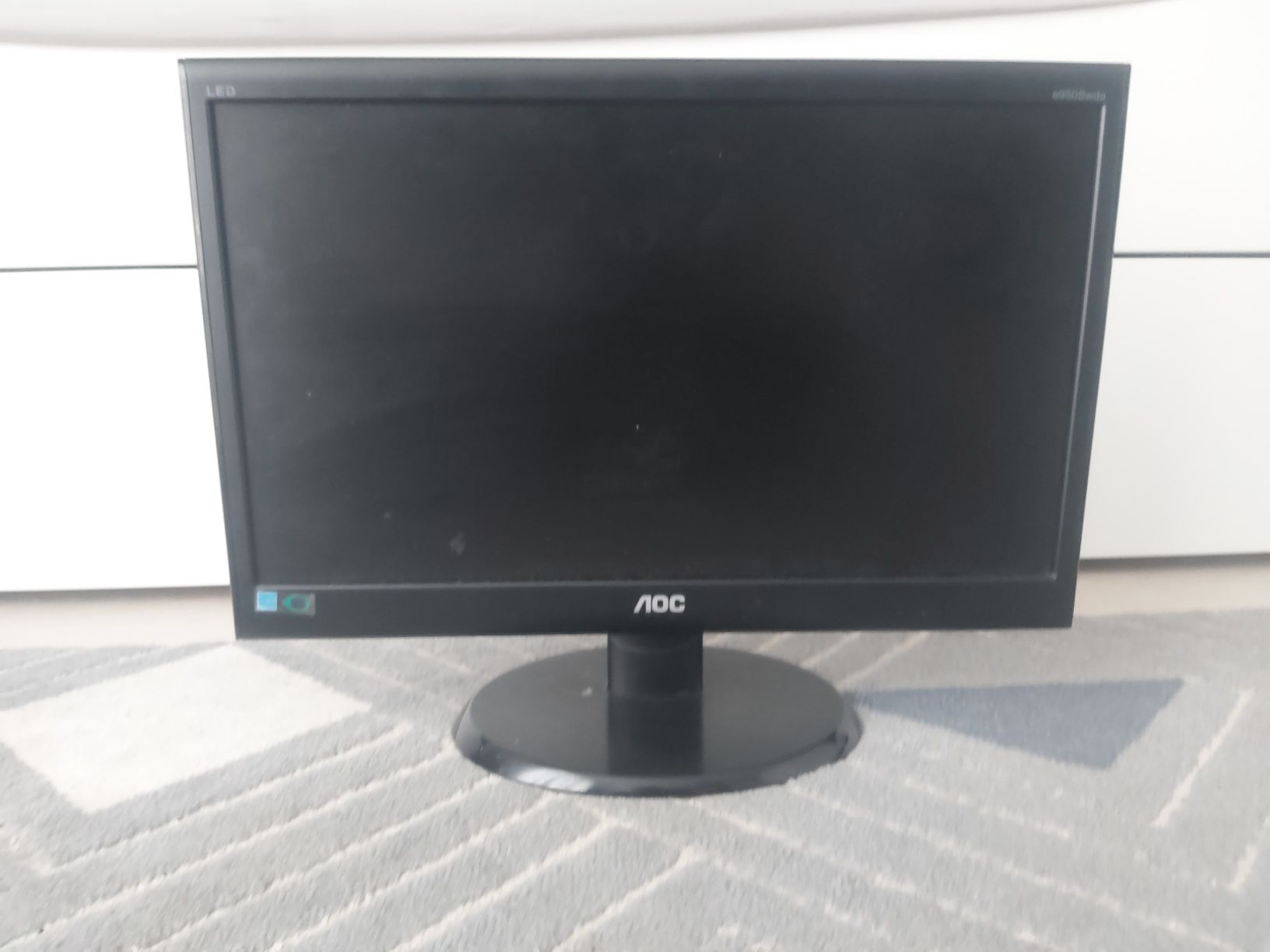 Monitor AOC 60hz  19.5"