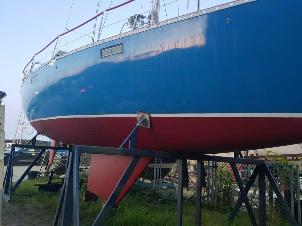 Jacht żaglowy morski Beneteau 430 Oceanis