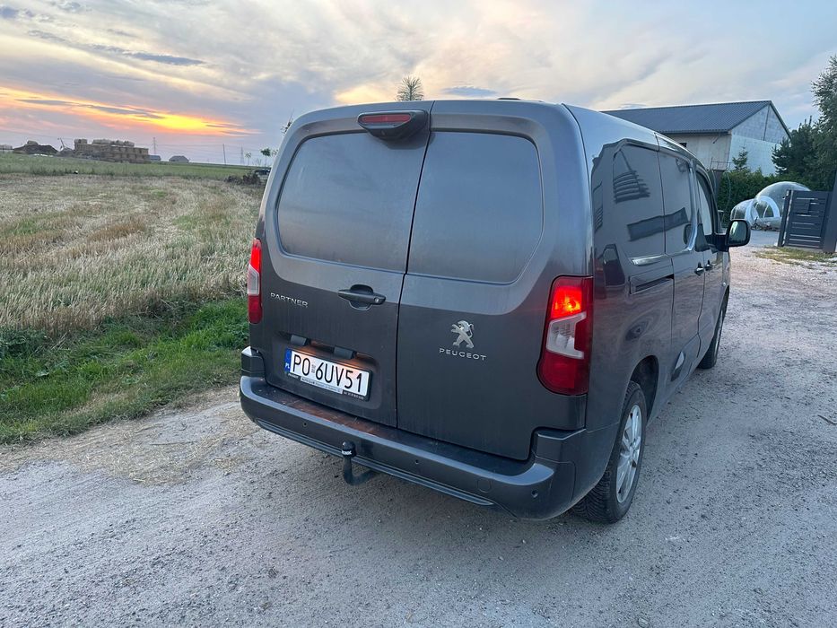 Peugeot partner Faktura vat Krajowy  automat