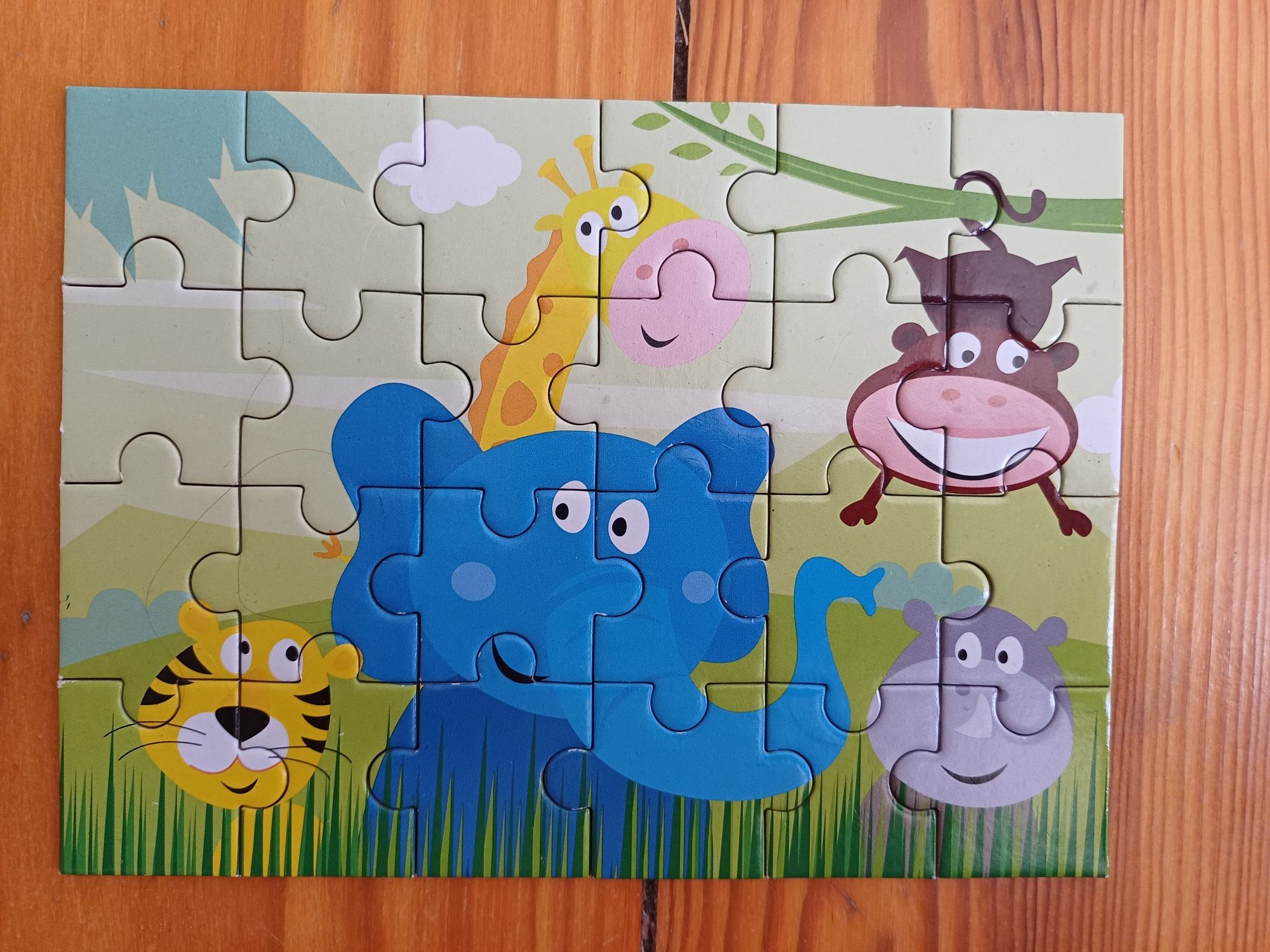 4 Puzzles coloridos 24 peças de animais