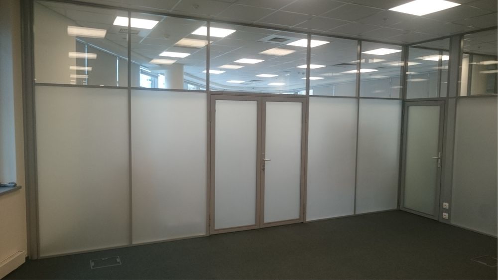 Дзеркальна плівка на вікна,тонування скла.Бронювання вікон.