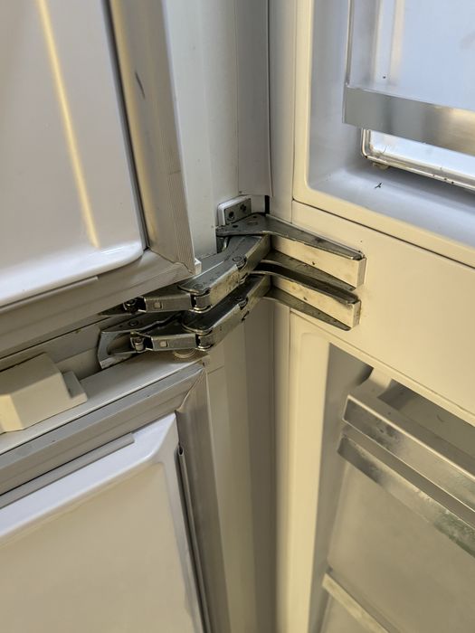 Lodówka do zabudowy Samsung BRB260187WW