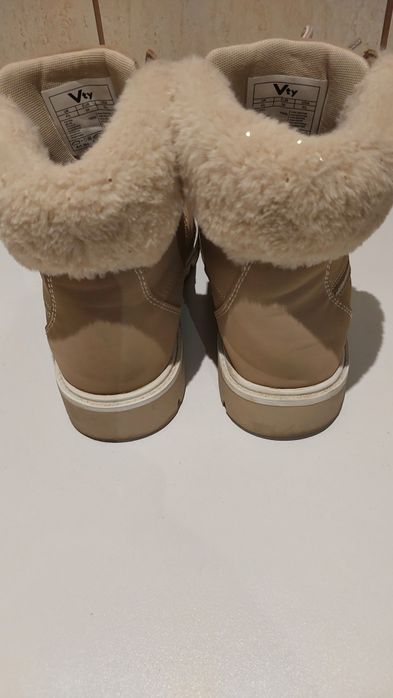 Buty zimowe ocieplane trapery  Vty botki r. 38