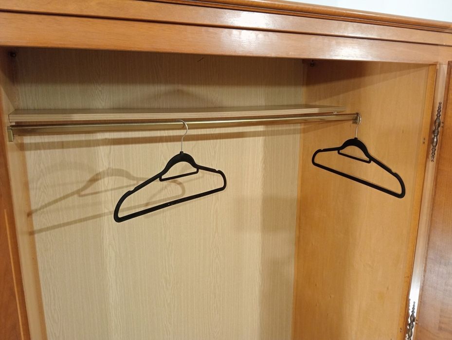 Elegancka szafa garderoba czterodrzwiowa Ludwik