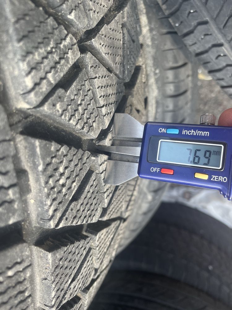 Шины зимние 275/45/20 Bridgestone Blizzak DM-V2