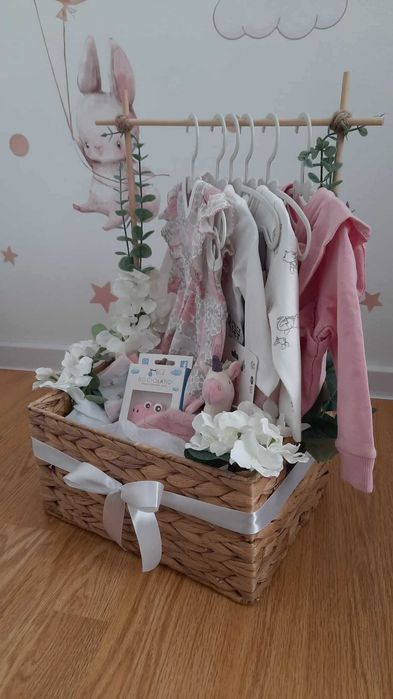Wyprawka / prezent dla noworodka dziewczynki na Baby Shower, chrzest