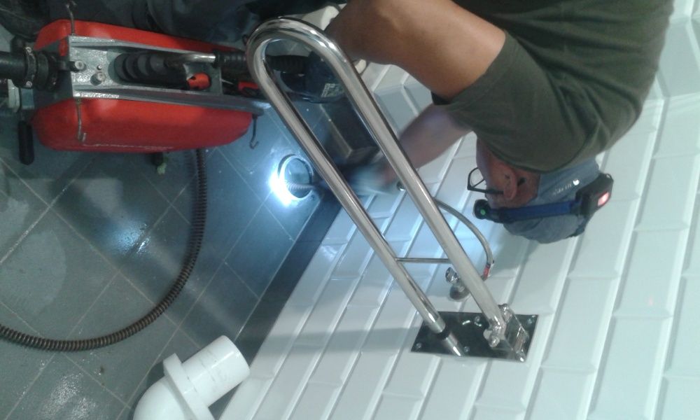 Hydraulik Czyszczenie i udrażnianie rur ,kanalizacji WUKO ,Kamera