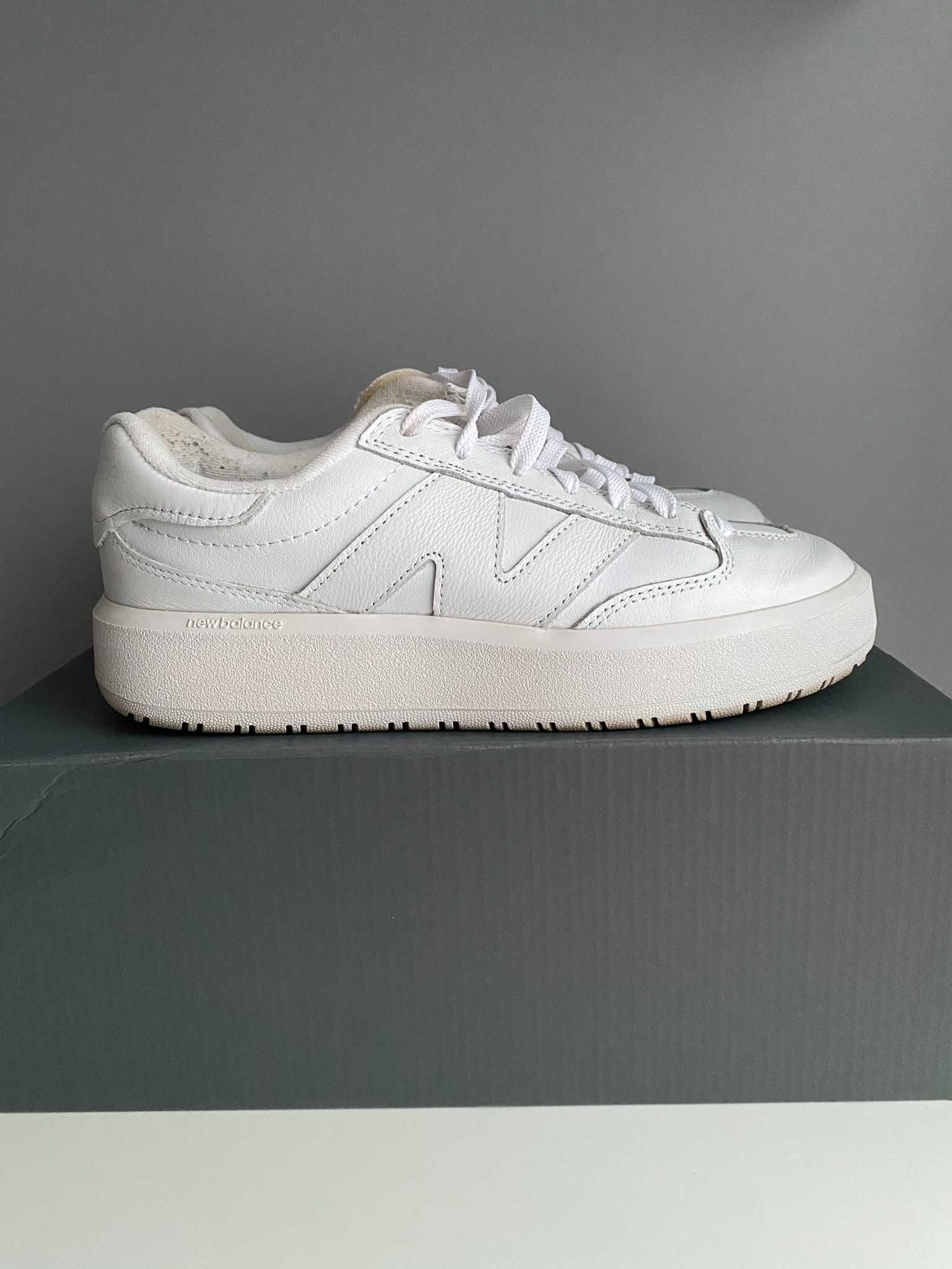 Buty unisex New Balance CT302CLA – białe roz. 40.5