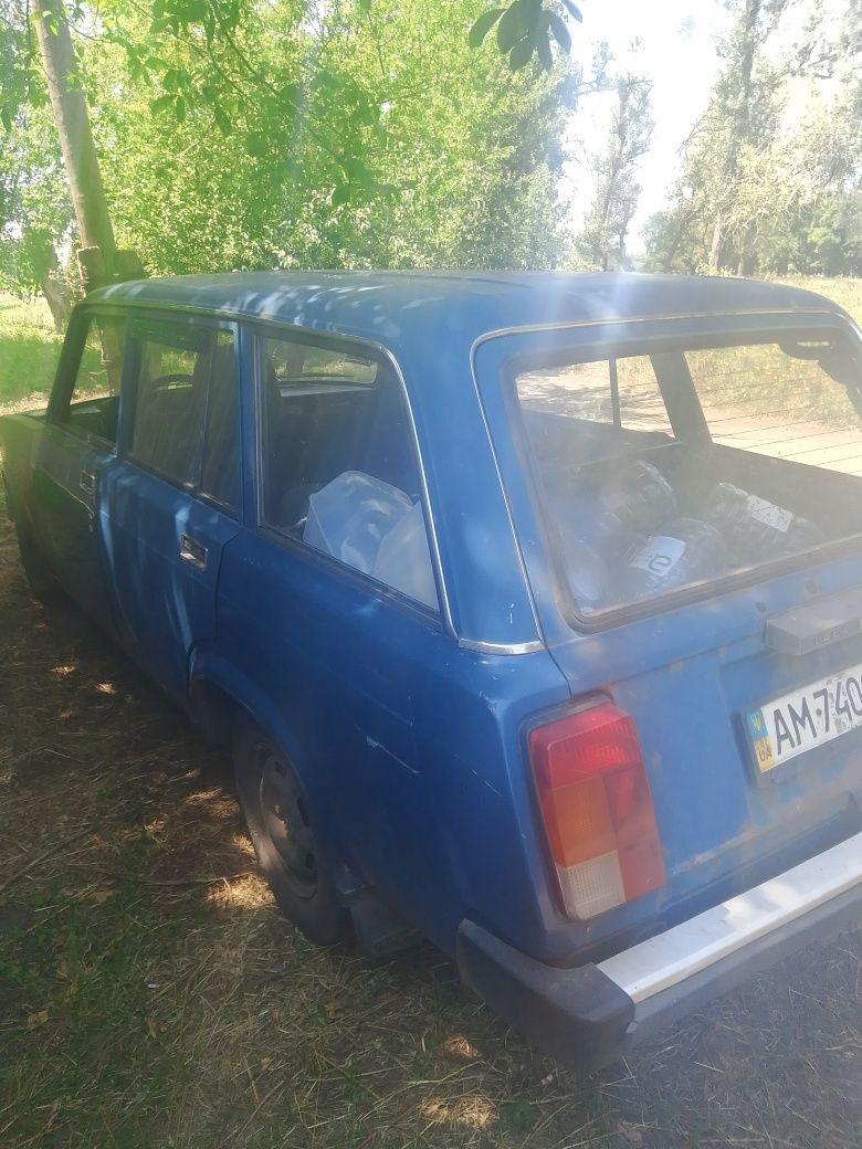 Продам ваз 2104.
