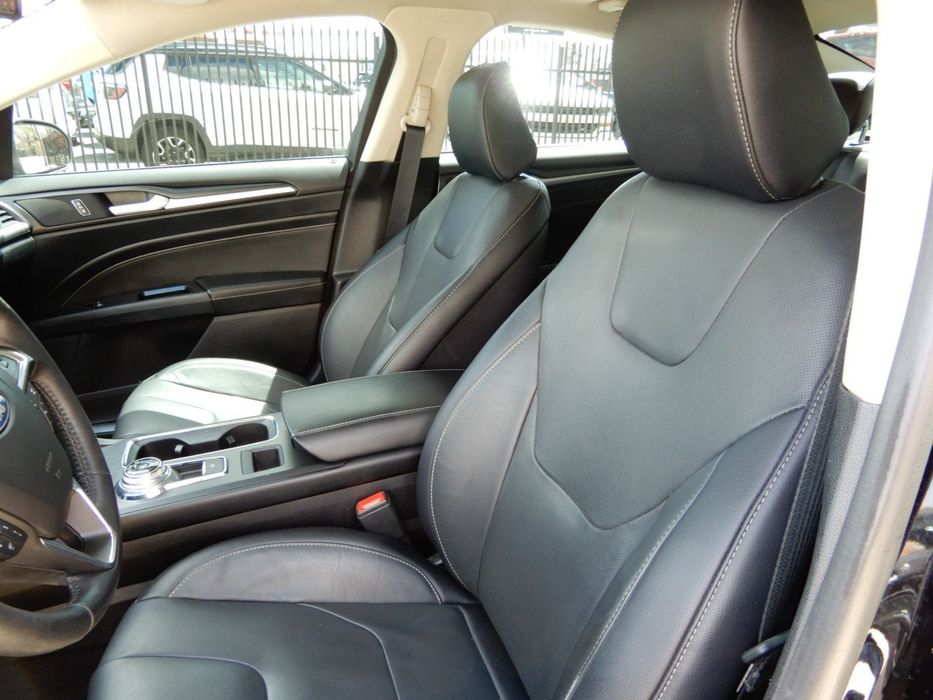 2020 Ford Fusion Titanium повний привід 4х4