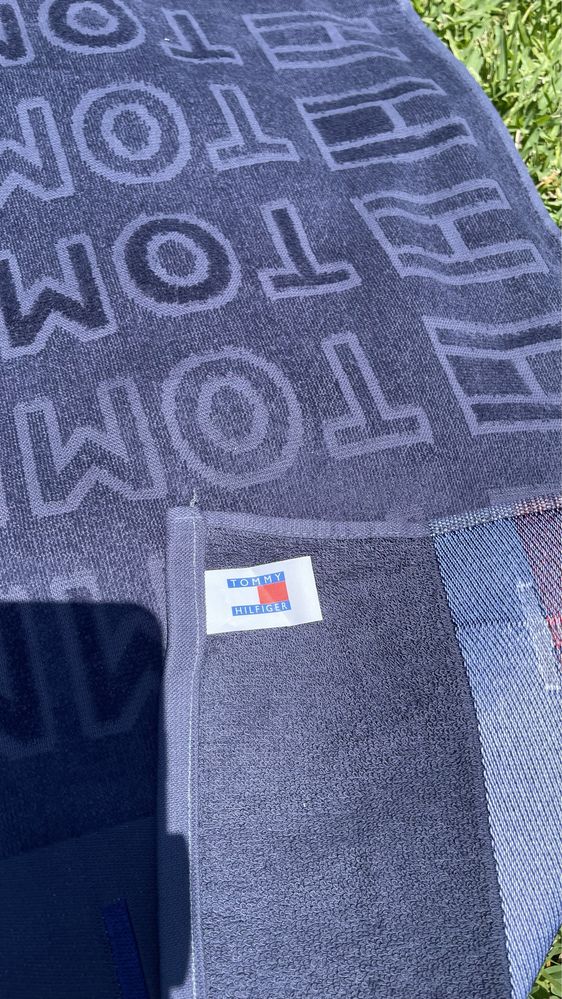 Duży ręcznik plażowy Tommy Hilfiger