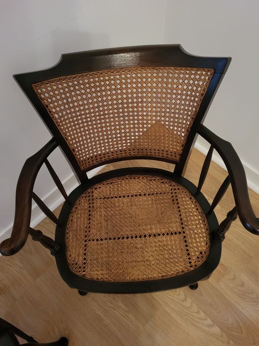 Cadeiras em palhinha