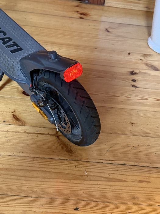 Hulajnoga wlektryczna Ducati Pro 1 EVD