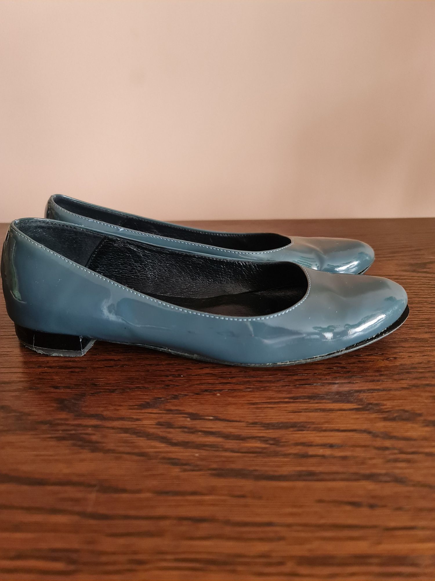 Buty damskie Nessi czółenka skóra naturalna lakierowana skórzane