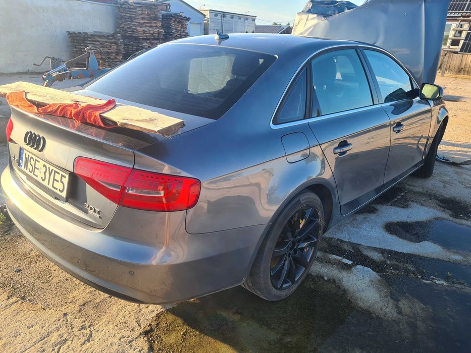 Audi a4 b8 2013r 2.0TFSI quattro po wypadku na części