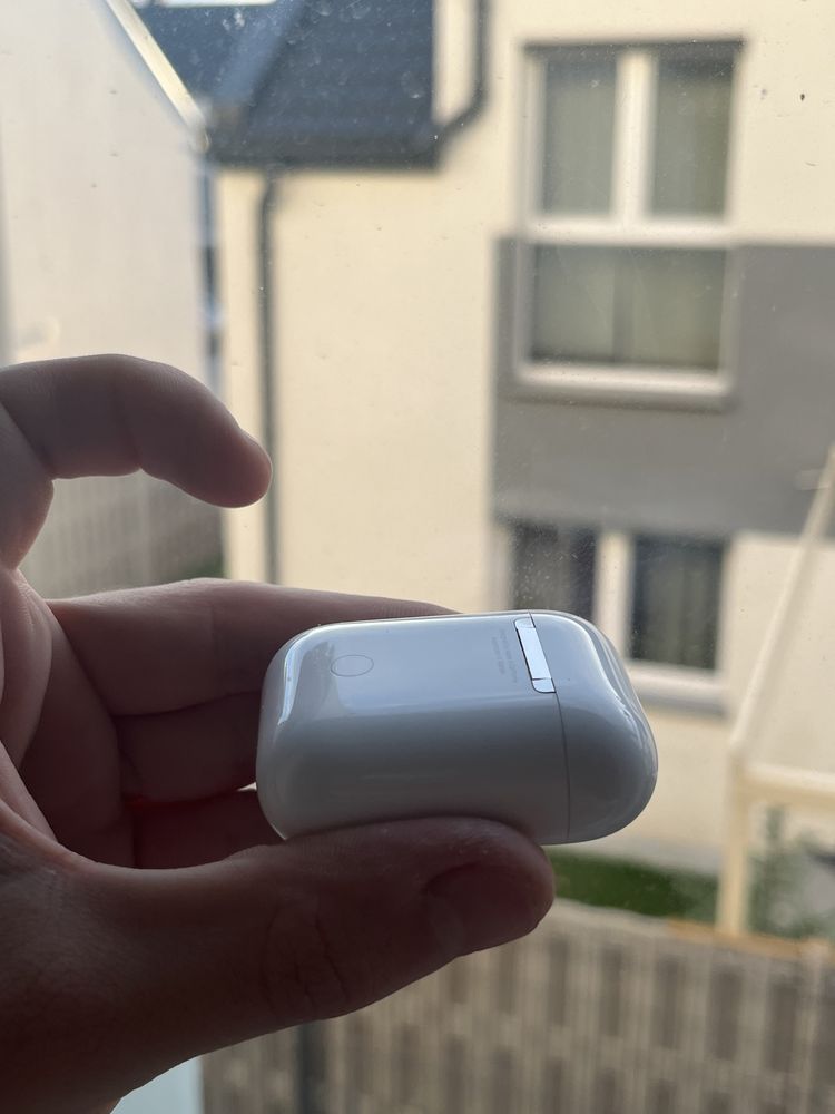 AirPods Etui Ladujace 2 gen A2032 A1602