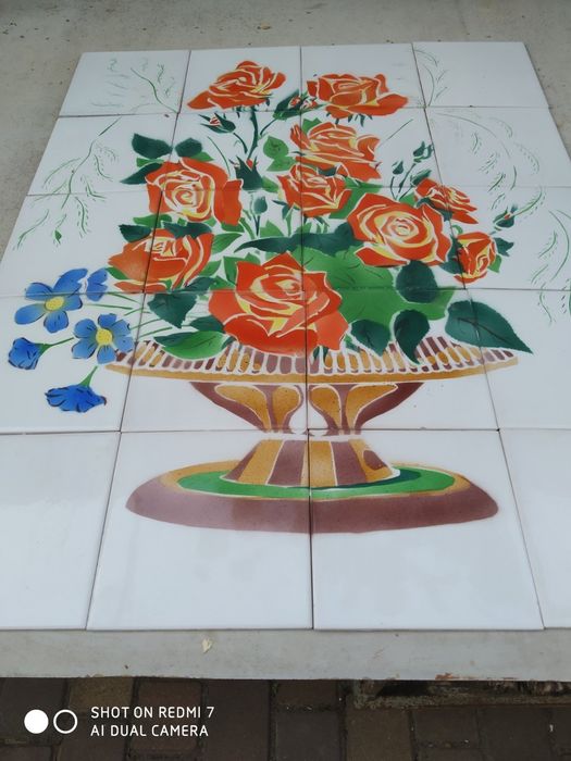 Продаю кафельную плитку панно.