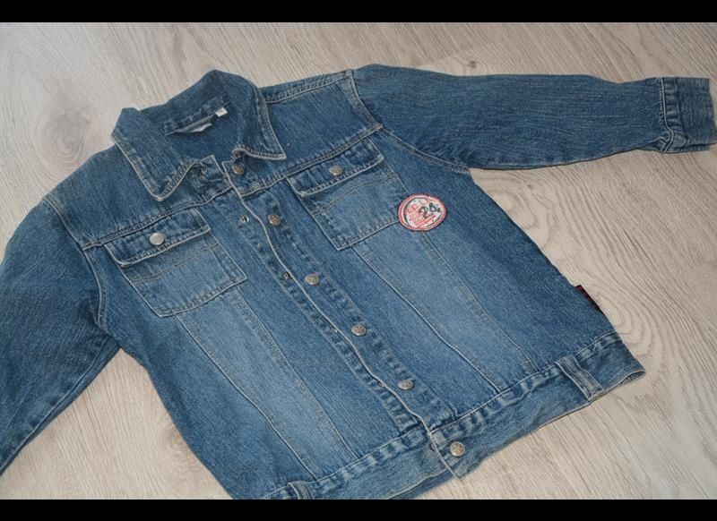 przejściowa kurta jeansowa