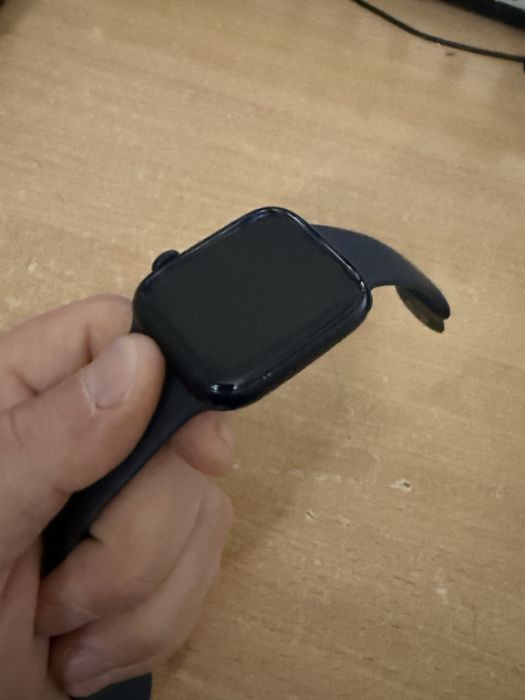 Apple watch series 8 gps