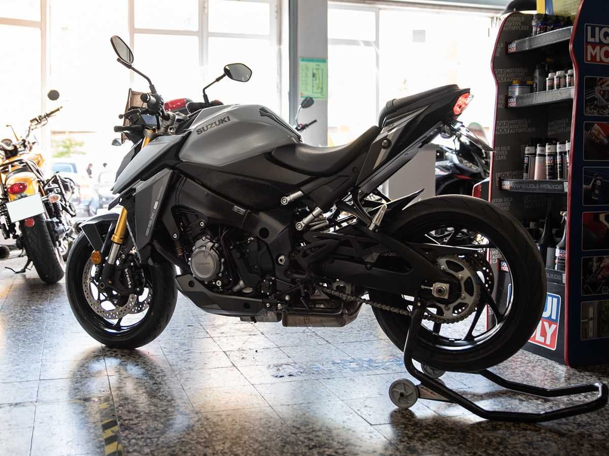 Suzuki GSXS 1000 Impecável, Nacional, Assistida na Marca. (Reservada)