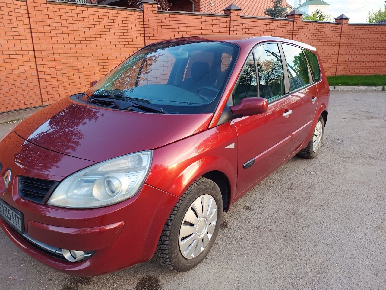 Продам Renault Grand Scenic  1.5