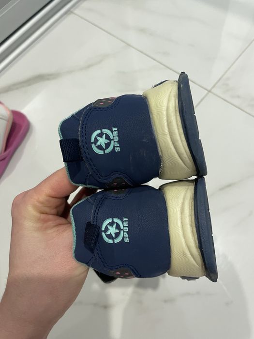 Кросівки дитячі