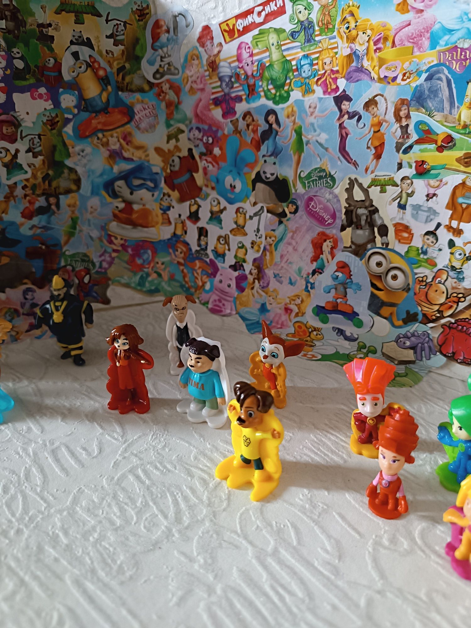 Игрушки Kinder- Богатыри, Фиксики, Барбоскины.