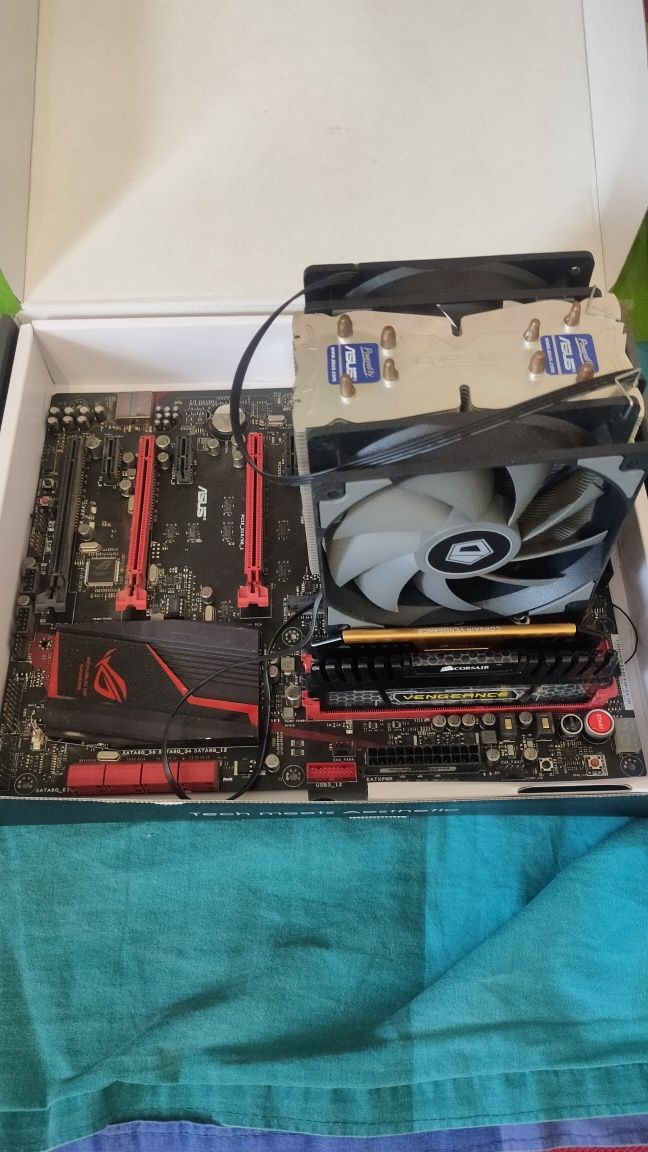 Материнка asus hero 7 процесор i7 4790k
