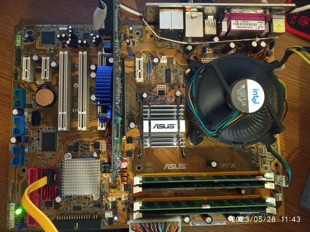 Asus P5B  материнская плата с процессором 4 ядра  и 8gb память