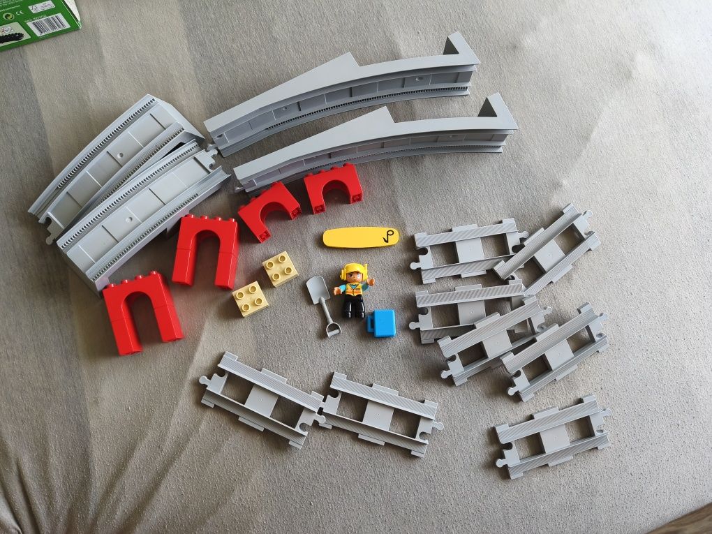 LEGO duplo pociąg parowy 10874, wiadukt 10872, tory 10882