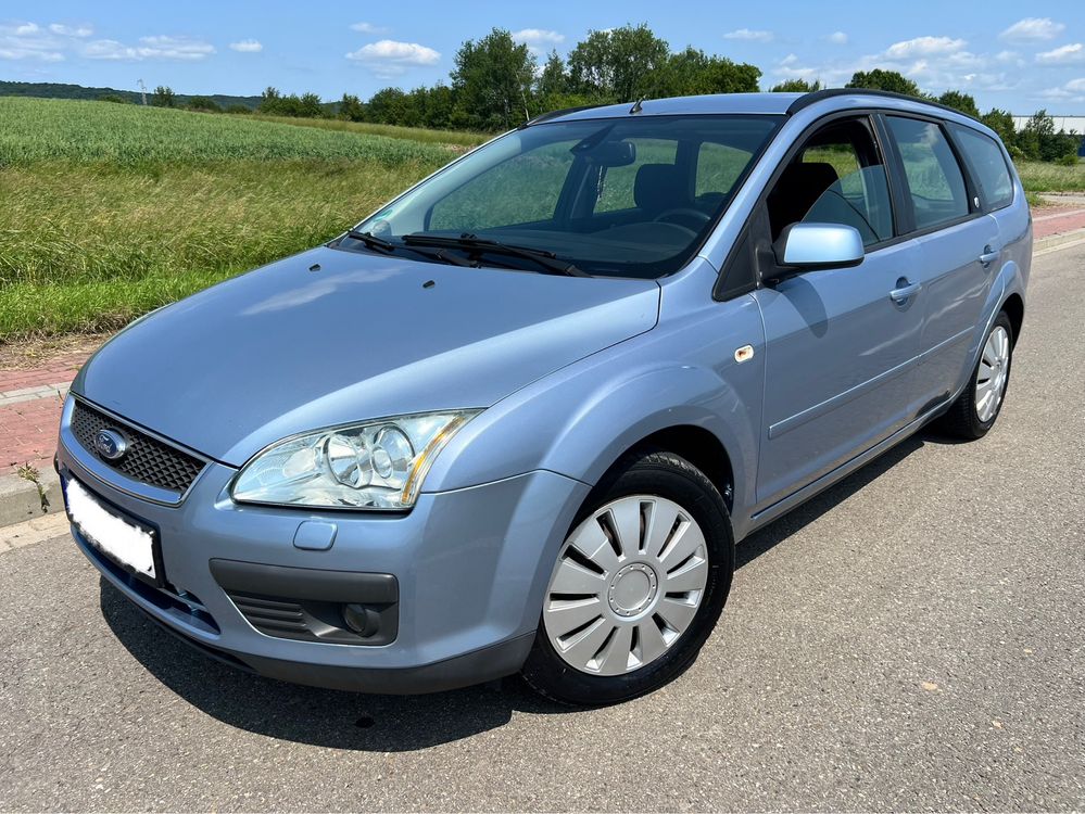 Ford Focus Mk2 2.0B 145km Klima/Hak 2005r.
